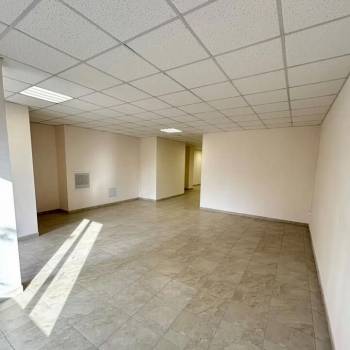 Сдается Нежилое помещение, 109 м²