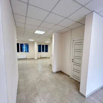Сдается Нежилое помещение, 109 м²