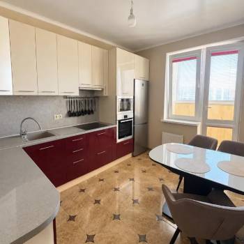 Продается 1-комнатная квартира, 39 м²
