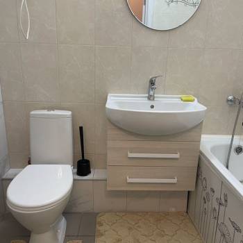 Продается 1-комнатная квартира, 52 м²
