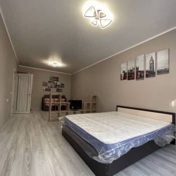 Продается 1-комнатная квартира, 52 м²