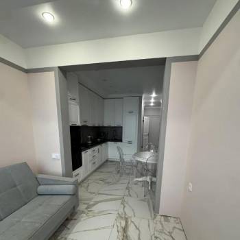 Продается 1-комнатная квартира, 48 м²
