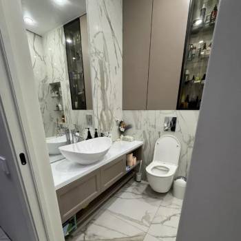 Продается 1-комнатная квартира, 48 м²