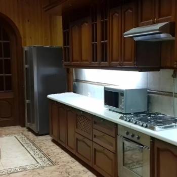 Продается Дом, 373 м²
