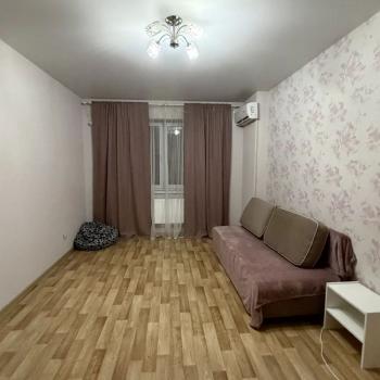 Сдается 1-комнатная квартира, 43 м²
