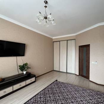 Сдается 1-комнатная квартира, 47,5 м²
