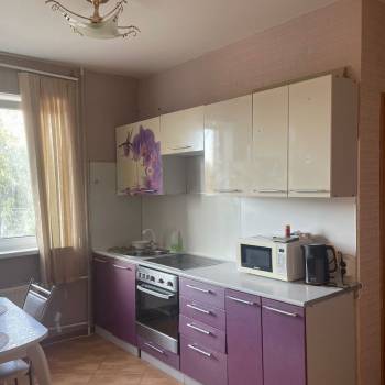Продается 1-комнатная квартира, 32 м²