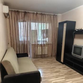 Сдается 1-комнатная квартира, 41 м²