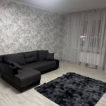 Сдается Многокомнатная квартира, 80 м²