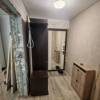 Продается 1-комнатная квартира, 42 м²