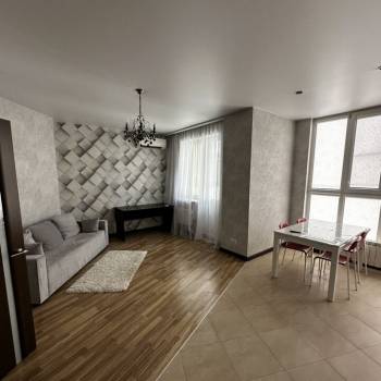 Сдается 2-х комнатная квартира, 67 м²