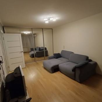Сдается 1-комнатная квартира, 38,6 м²