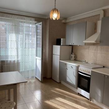 Сдается 1-комнатная квартира, 39,8 м²
