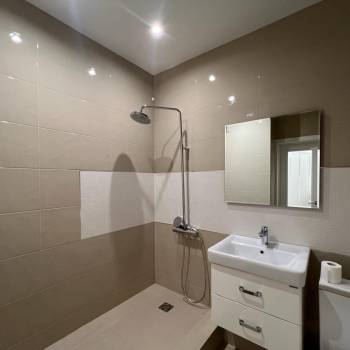 Сдается 1-комнатная квартира, 47 м²