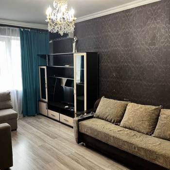 Сдается 1-комнатная квартира, 35 м²