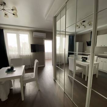 Сдается 1-комнатная квартира, 41 м²
