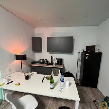 Продается 1-комнатная квартира, 36 м²