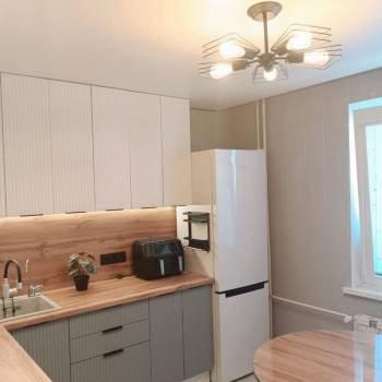 Продается 1-комнатная квартира, 37 м²