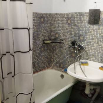 Продается 1-комнатная квартира, 32 м²