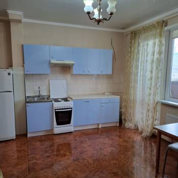 Сдается 2-х комнатная квартира, 40 м²