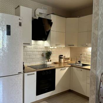 Продается 1-комнатная квартира, 35 м²