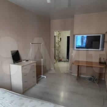 Продается 1-комнатная квартира, 37,3 м²