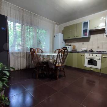 Продается Многокомнатная квартира, 85 м²