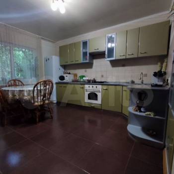 Продается Многокомнатная квартира, 85 м²