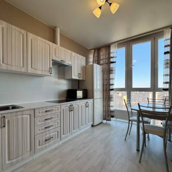 Сдается 2-х комнатная квартира, 55 м²