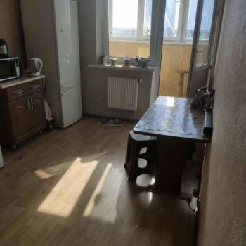 Продается 1-комнатная квартира, 33 м²