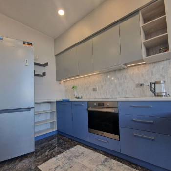 Сдается 1-комнатная квартира, 52 м²