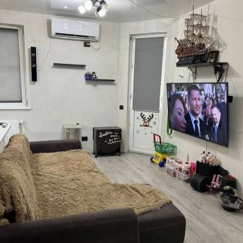 Продается 1-комнатная квартира, 40,7 м²