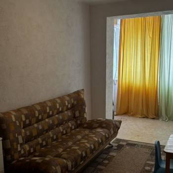 Продается 1-комнатная квартира, 37,3 м²