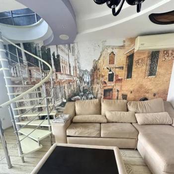 Сдается Комната, 90 м²