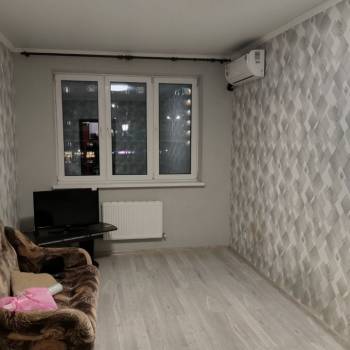 Продается 1-комнатная квартира, 38 м²