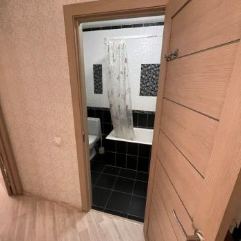 Продается 1-комнатная квартира, 42 м²
