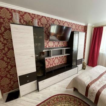 Продается 1-комнатная квартира, 42 м²