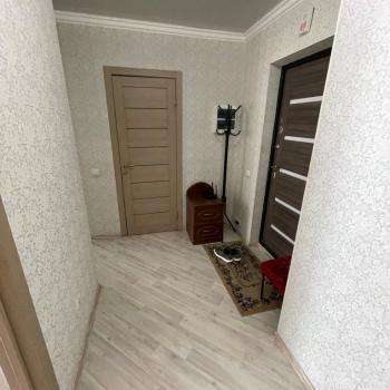 Продается 1-комнатная квартира, 42 м²