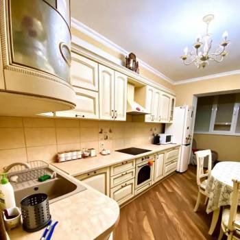 Продается 2-х комнатная квартира, 65 м²