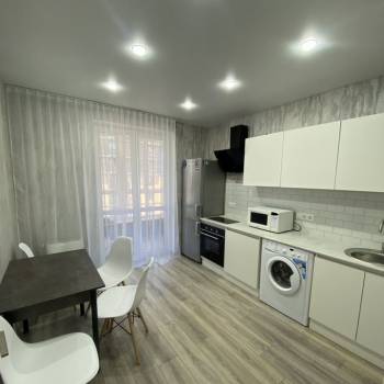 Сдается 1-комнатная квартира, 37 м²