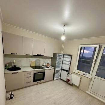 Сдается 1-комнатная квартира, 39 м²