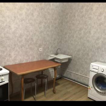 Продается 1-комнатная квартира, 32 м²