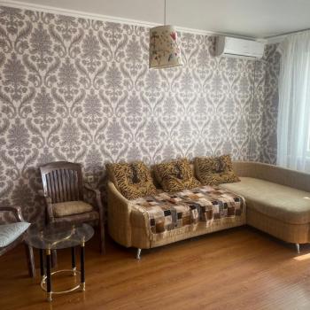 Сдается 1-комнатная квартира, 40 м²