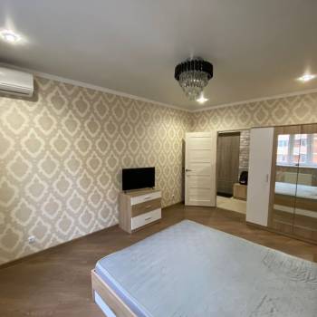 Сдается 1-комнатная квартира, 42 м²