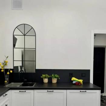 Продается 1-комнатная квартира, 36 м²