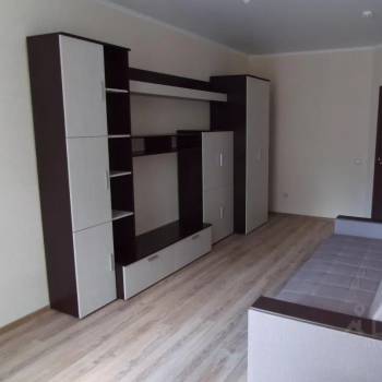 Продается 1-комнатная квартира, 38 м²