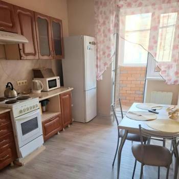 Сдается 1-комнатная квартира, 37 м²