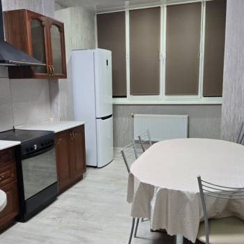 Сдается 2-х комнатная квартира, 55 м²