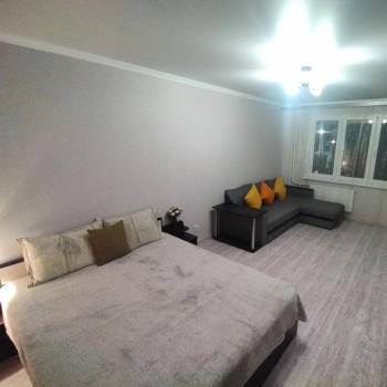 Сдается 1-комнатная квартира, 38 м²