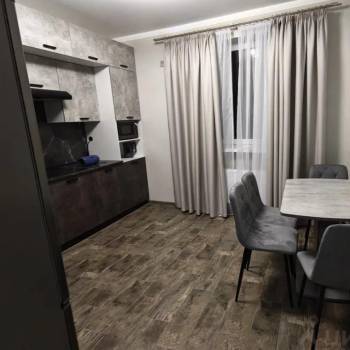 Сдается 2-х комнатная квартира, 70 м²